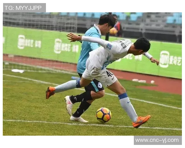 贵州恒丰与大连一方激战正酣10月赛事精彩回顾与分析